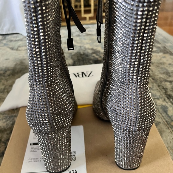 Rhinestone Heeled Ankle Boot 🩶 - Picture 8 of 10
